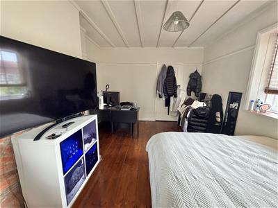 Picture 10